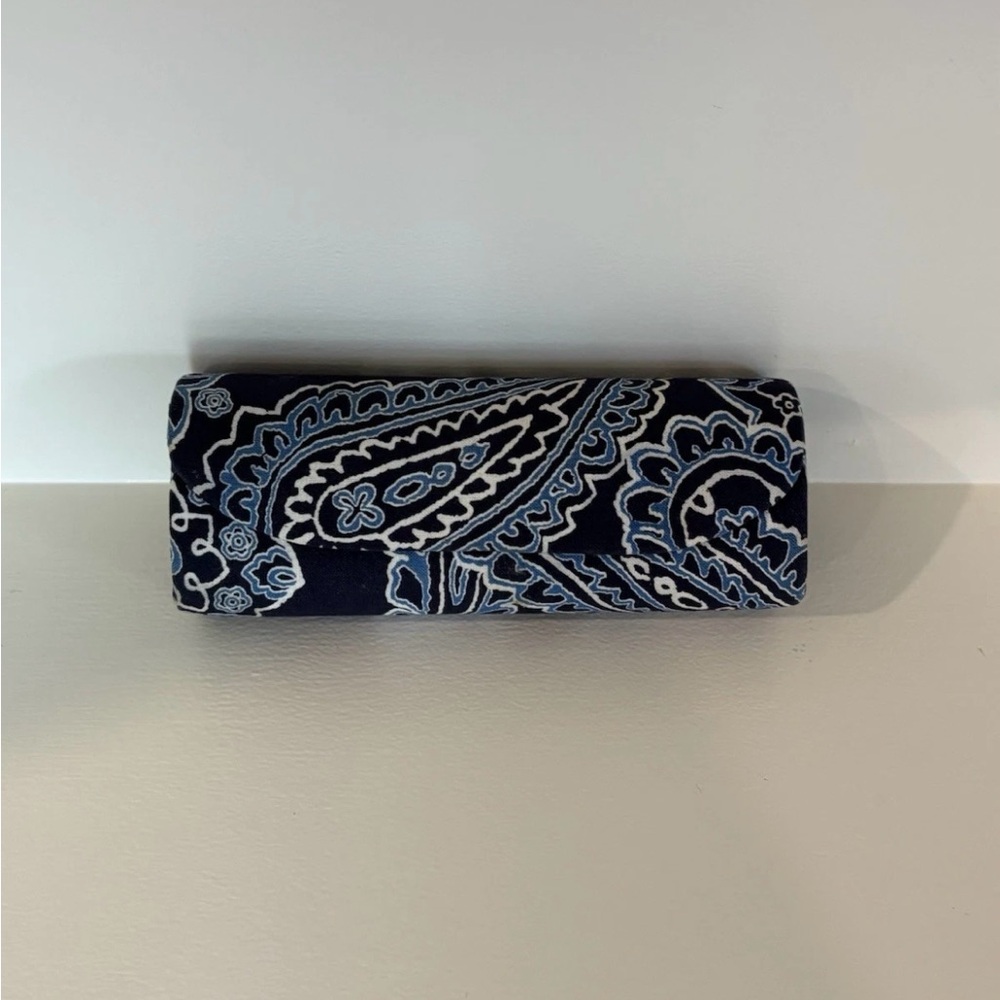 Vera Bradley hard eyeglass case